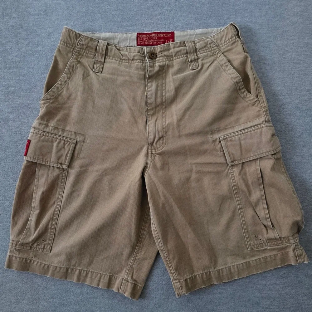 Abercrombie and Fitch Mens Tan Khaki Herringbone Cargo Shorts Size 31 T-2083